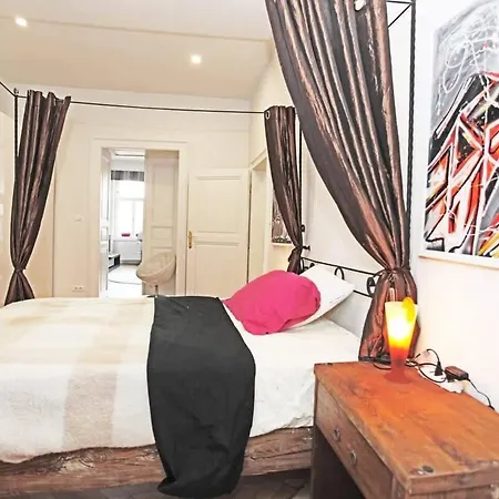 Stylish River-view * Praga